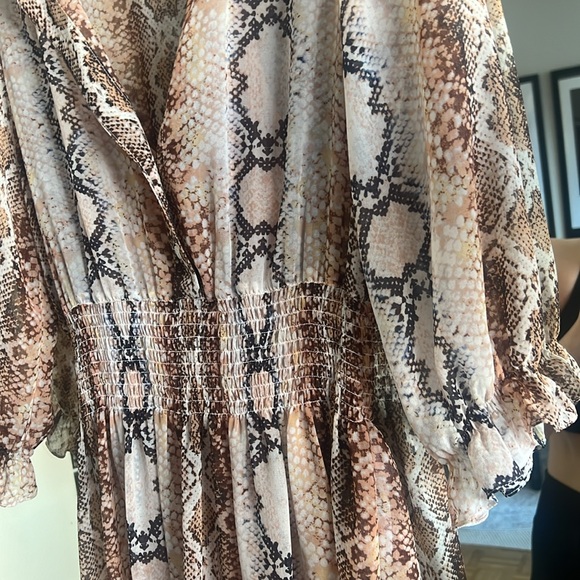 Maje Sz 1 3/4 sleeve snakeskin print dress - Picture 3 of 16